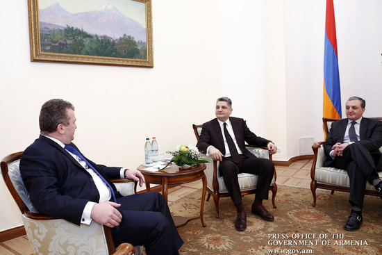 Կառավարության ղեկավարն ընդունել է Հայաստանում Ռումինիայի նորանշանակ դեսպանին
