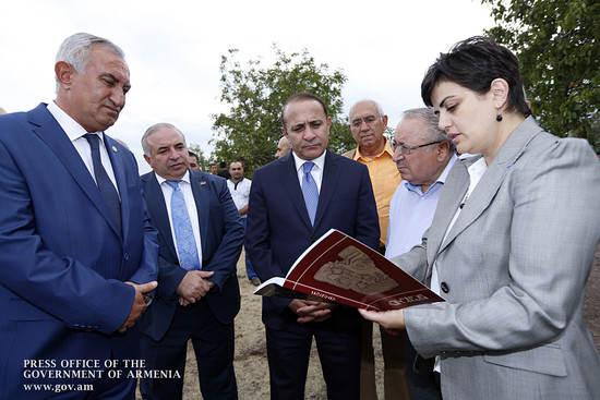 Վարչապետը ծանոթացել է Աղձք համայնքում գտնվող պատմամշակութային կառույցների վիճակին