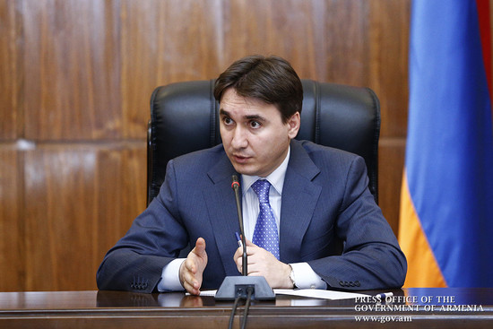 Տեղի է ունեցել Համո Սահյանի 100-ամյակի միջոցառումների ծրագրի հոբելյանական հանձնաժողովի նիստը