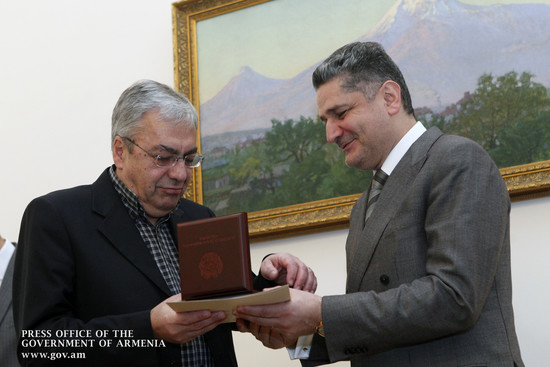Ազգային արժույթի ներդրման 20-ամյակի կապակցությամբ մի խումբ գործիչներ պարգևատրվել են ՀՀ վարչապետի կող