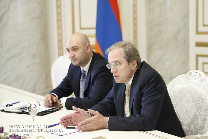 Կարեն Կարապետյանն ընդունել է Դմիտրի Պանկինին