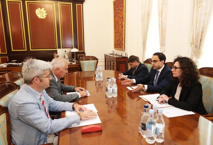 Փոխվարչապետ Տիգրան Ավինյանն ընդունել է ՀՀ-ում ԵՄ պատվիրակության ղեկավարին