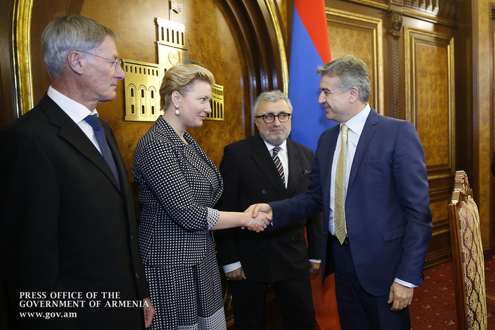 Վարչապետն ընդունել է EU-Asia Business Finance Center Holding-ի պատվիրակությանը