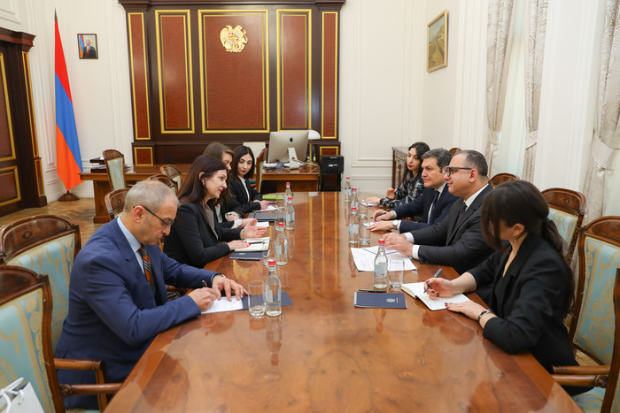 Փոխվարչապետ Տիգրան Խաչատրյանն ընդունել է Սերբիայի դեսպանին