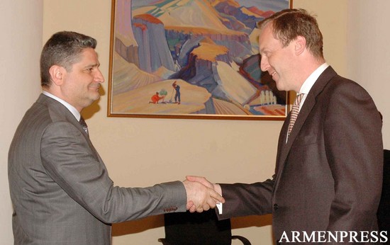 Պաշտոնական լրահոս