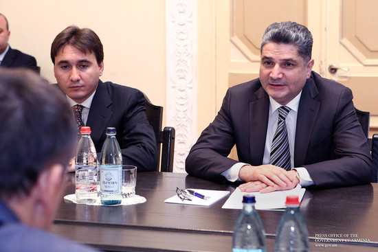 Վարչապետն ընդունել է Լենինգրադի շրջանի նահանգապետ Ալեքսանդր Դրոզդենկոյին