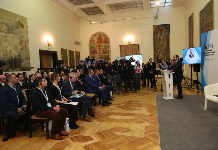 Փոխվարչապետը մասնակցեց Արդյունահանող ճյուղերի թափանցիկության նախաձեռնության ազգային զեկույցի ներկայա