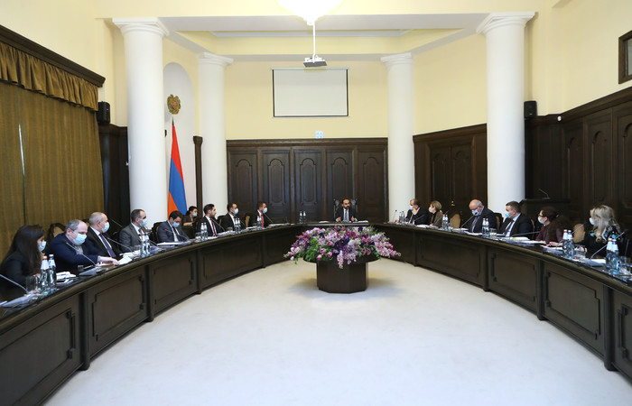Փոխվարչապետի գլխավորությամբ քննարկում՝ «Մեկ պատուհանի» սկզբունքով քաղաքացիներին մատուցվող ծառայությո