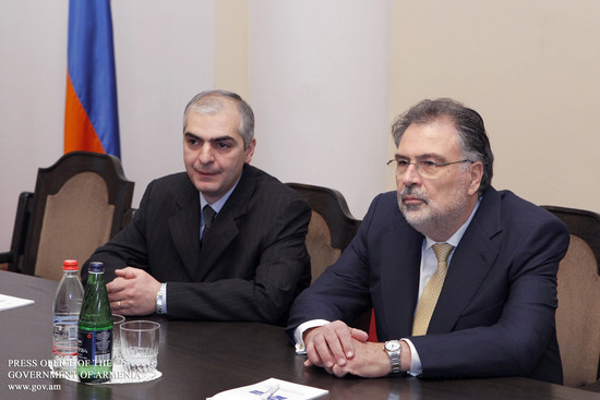 Վարչապետն ընդունել է ՀՀ-ում Հունաստանի արտակարգ և լիազոր դեսպանին