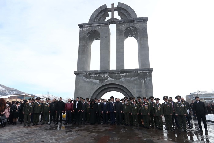 Փոխվարչապետ Տիգրան Ավինյանը Գորիսում մասնակցել է Հայոց բանակի օրվան նվիրված միջոցառումներին