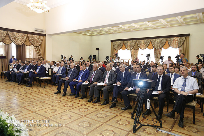 «Տնտեսական օրակարգ» խորագրով համաժողովի ընթացքում ներկայացվել են կառավարության առաջնայնություններն ո