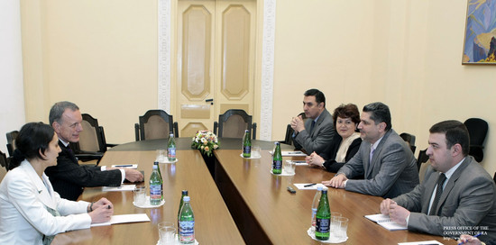 Պաշտոնական լրահոս