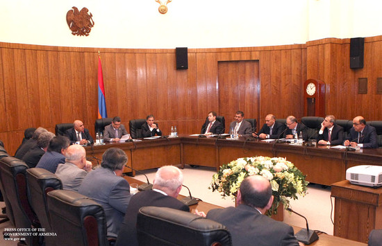 Վարչապետն ընդունել է Հայաստանի արդյունաբերողների և գործարարների միության անդամներին