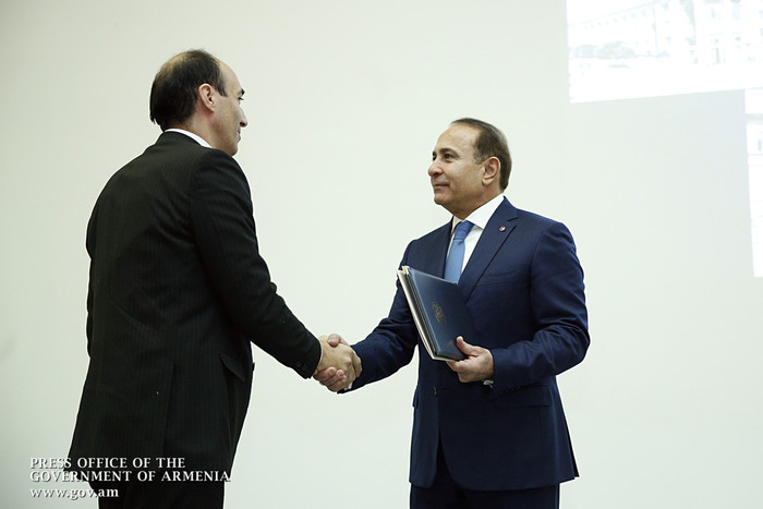Վարչապետը ներկա է գտնվել ԵՊԲՀ-ի 95-ամյակին նվիրված նիստին
