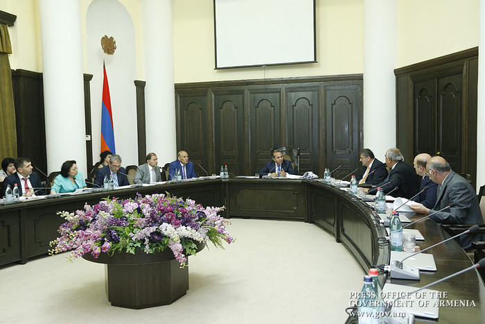 Կառավարությունում քննարկվում են ՀՀ պետական բյուջեից կատարվելիք ծախսերի ֆինանսավորման 2016-2018 թթ. կ