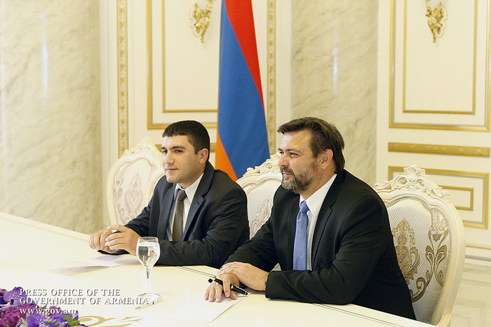 Վարչապետն ընդունել է Չեխիայի դեսպանին