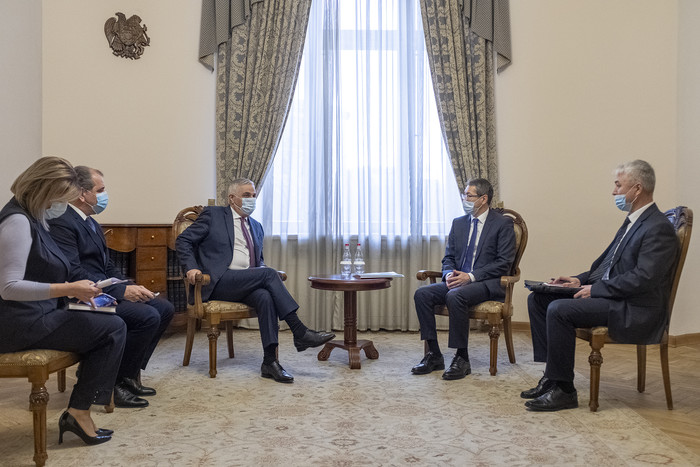 Փոխվարչապետ Մհեր Գրիգորյանն ընդունել է Ղազախստանի դեսպանին