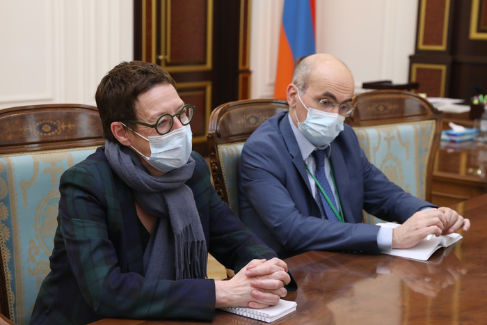 Փոխվարչապետ Մաթևոսյանը Հայաստանում Ֆրանսիայի դեսպանի հետ քննարկել է համայնքների զարգացմանն ու ֆրանսի