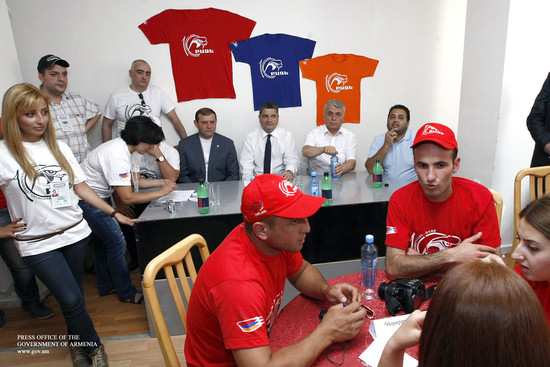 Ծաղկաձորում մեկնարկել է «Բազե-2012» տասներորդ հոբելյանական երիտասարդական հավաքը