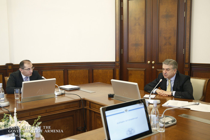 «Պետք է հանրությանը զեկուցել, որ 2017 թ. պետական բյուջեն գերակատարվել է». Վարչապետն այցելել է ֆինանս