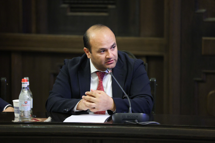 Անկանխիկ եղանակով վճարումներից կենսաթոշակառուներին հետվճարը 10%-ի փոխարեն կսահմանվի 12 %, իսկ հետվճա