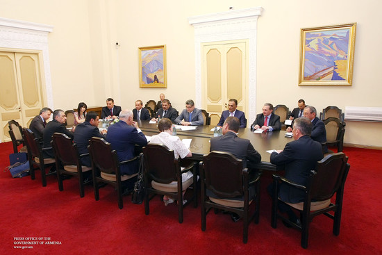 Տիգրան Սարգսյանը և Վարուժան Ոսկանյանը քննարկել են հայ-ռումինական տնտեսական կապերի սերտացման հեռանկար
