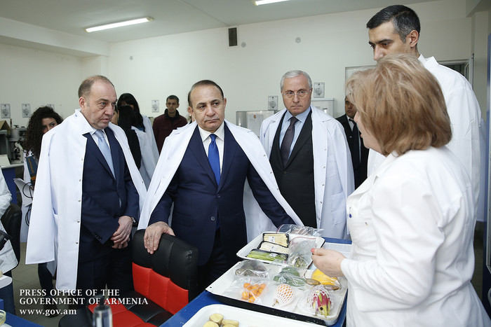 Վարչապետը ծանոթացել է «Հանրապետական անասնաբուժասանիտարական և բուսասանիտարական լաբորատոր ծառայություն