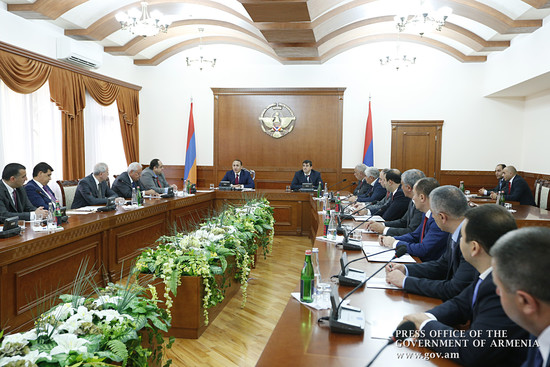 Հայաստանի և Արցախի վարչապետները քննարկել են հայկական երկու պետությունների համագործակցության խորացման
