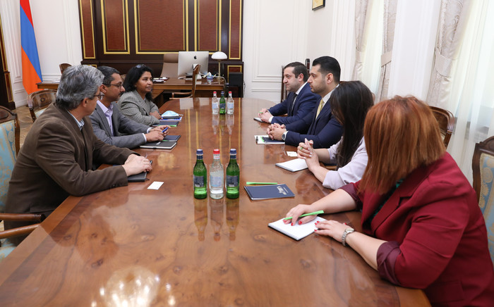 Փոխվարչապետ Մաթևոսյանն ընդունել է «Էյ Էմ Դի» ամերիկյան ընկերության կորպորատիվ հարցերով փոխնախագահներ