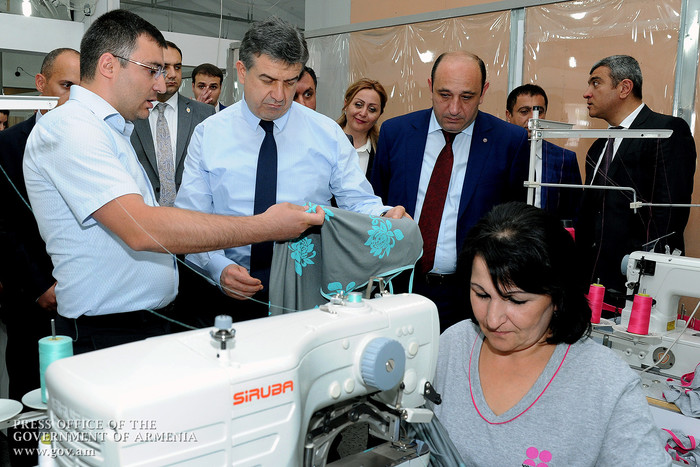 Վարչապետը ծանոթացել է տեսքտիլի արտադրության ներդրումային նոր ծրագրերին