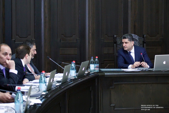 Նոր կառավարությունը գործի է լծվում