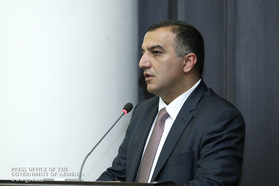 Կառավարությունն առաջարկում է Ազգային Ժողովի վաղվա արտահերթ նիստում քննարկել հրատապ հարցեր