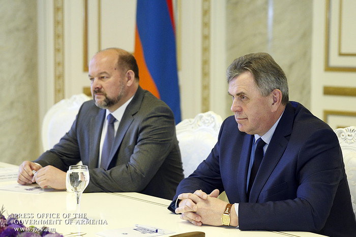 Վարչապետն ընդունել է ՌԴ Արխանգելսկի և Յարոսլավի նահանգապետերին