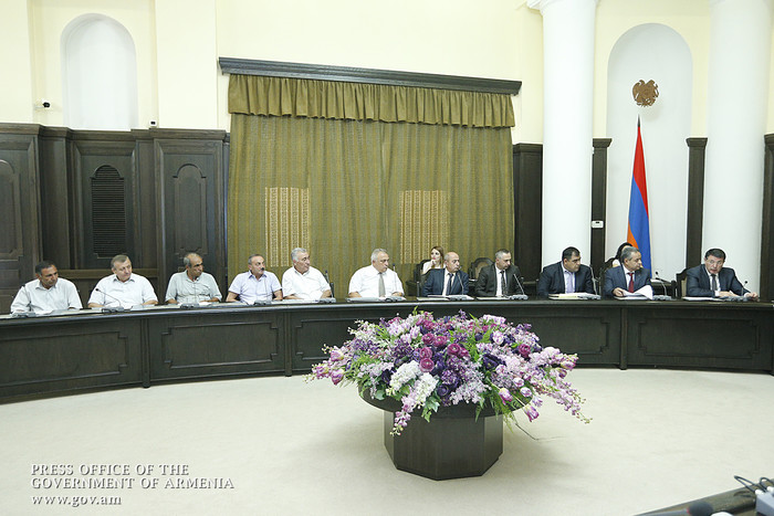 Վարչապետը հանձնարարել է ՋՕԸ-երի տնօրեններին ջրամատակարարումն իրականացնել պատշաճ մակարդակով
