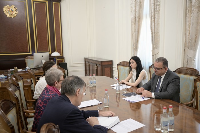Տիգրան Խաչատրյանն Անդրեա Վիկտորինի հետ քննարկել է ԵՄ աջակցությամբ իրականացվող  ծրագրերը