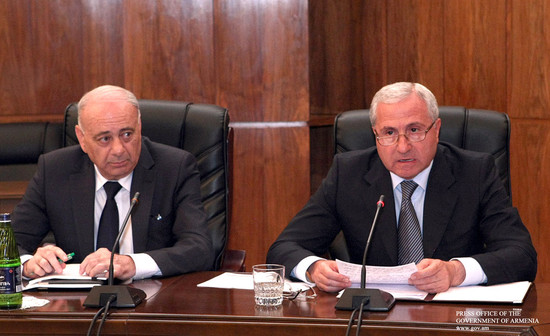 Գյուղատնտեսության, էկոնոմիկայի և արտակարգ իրավիճակների նախարարները զեկուցել են  գերակա խնդիրների կատ