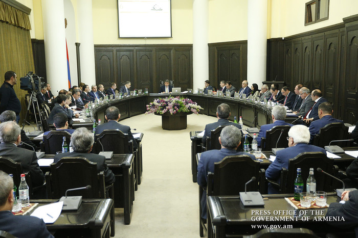 Վարչապետը հանձնարարել է կարգավորել փոքր ՀԷԿ-երի ոլորտը