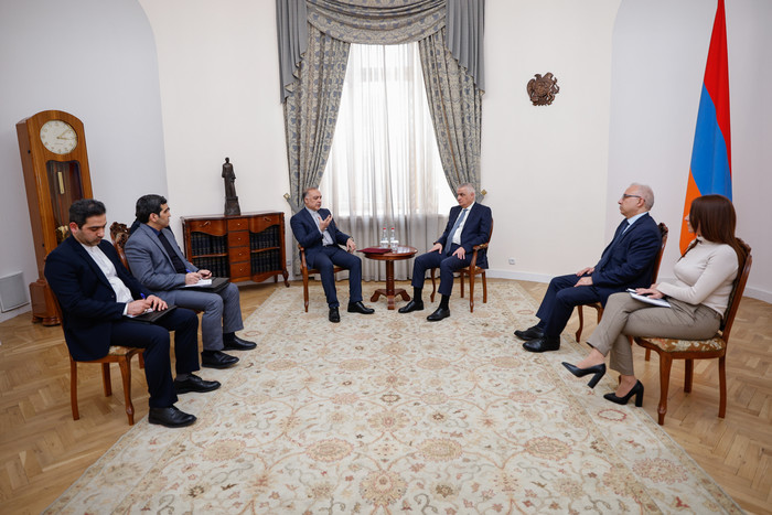 Փոխվարչապետ Մհեր Գրիգորյանն ընդունել է Իրանի դեսպանին