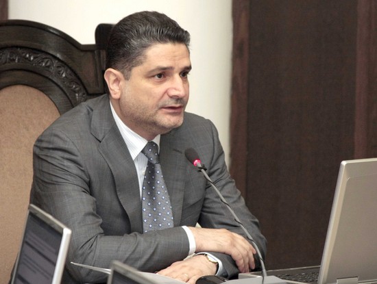 Արտագնա նիստի որոշումներն աննախադեպ էին