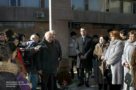 Վարչապետ Տիգրան Սարգսյանը մասնակցել է Հրանտ Մաթևոսյանին նվիրված հուշաքար-աղբյուրի բացմանը