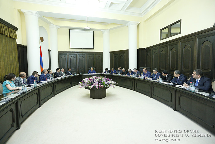 Կառավարությունում քննարկվել են ՀՀ մարզերի առաջնահերթ լուծում պահանջող խնդիրները