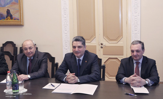 Տիգրան Սարգսյանն ընդունել է Հունաստանի տնտեսական և սոցիալական խորհրդի պատվիրակությանը