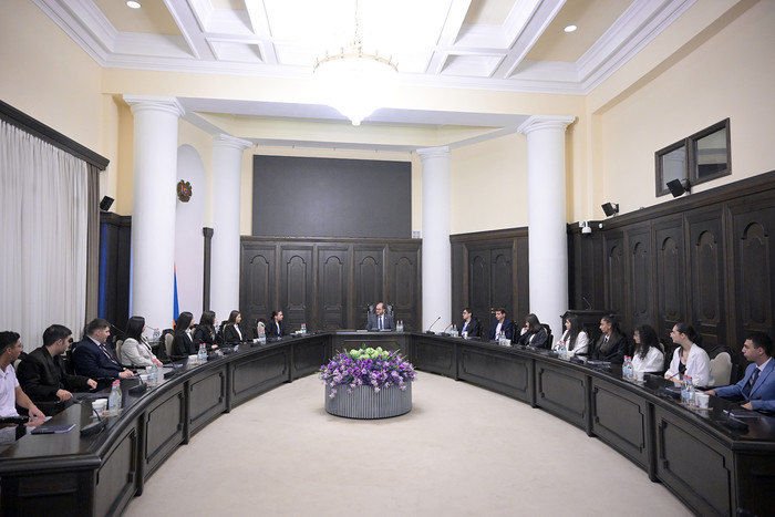 Արայիկ Հարությունյանը Կառավարությունում ընդունել է «Երիտասարդ քաղաքագետների ակումբ»-ի անդամներին