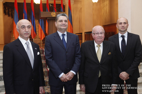 Վարչապետը շնորհավորել է հայ ոսկերիչներին մասնագիտական տոնի առթիվ
