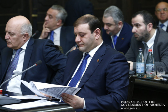 Կառավարությունը փոխհատուցում է գազի սակագնի մի մասը, ընդունում սոցիալական ոլորտին վերաբերող այլ որոշ