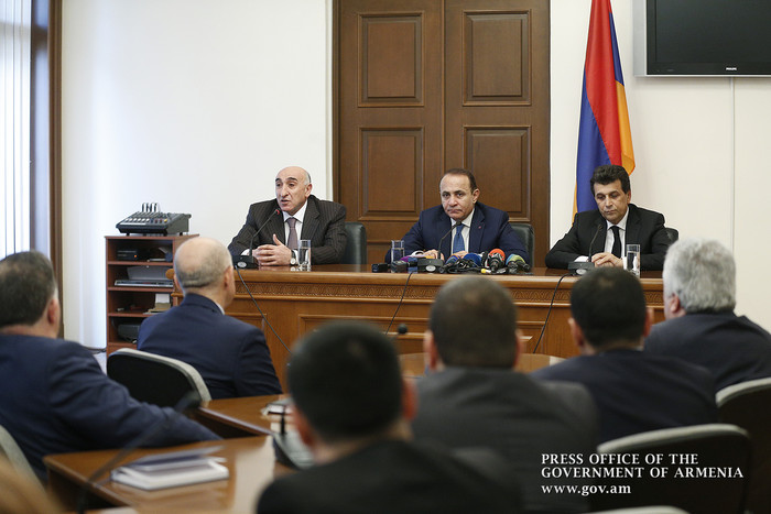 Հովիկ Աբրահամյանը Տարածքային կառավարման և զարգացման նախարարության աշխատակազմին է ներկայացրել նորանշա