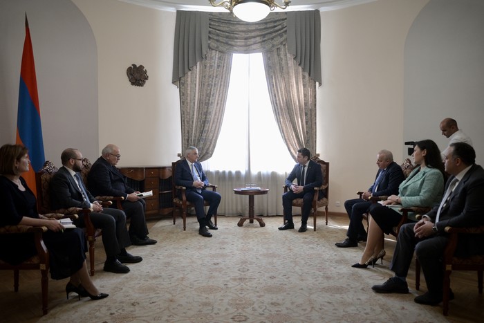 Փոխվարչապետ Մհեր Գրիգորյանն ընդունել է Մուրմանսկի շրջանի նահանգապետ Անդրեյ Չիբիսին