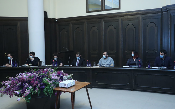 Տիգրան Ավինյանն ընդունել է «Գիտուժ» նախաձեռնության ներկայացուցիչներին