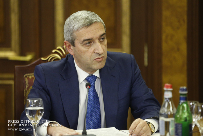 Վարչապետը կարևորել է 2017 թ. գերակա խնդիրների պարզ և հստակ ձևակերպումը