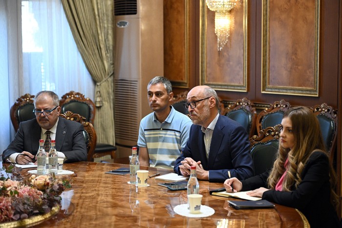 Արայիկ Հարությունյանն ընդունել է «ԱՅ ԷՖ Ի ԷՍ» կազմակերպության հայաստանյան գրասենյակի տնօրեն Ժերոմ Լե